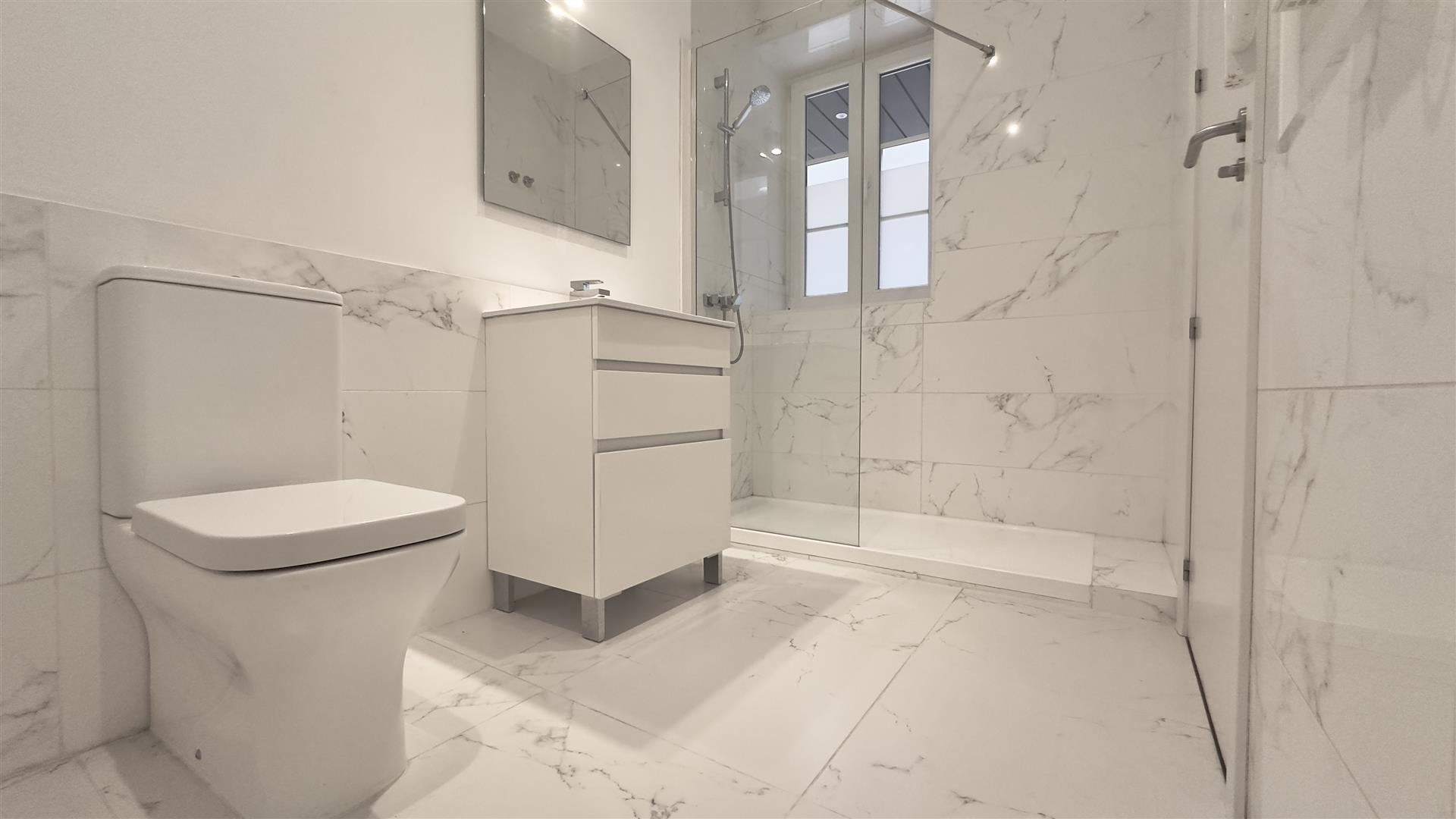 Image of Apartment - 1 Bedrooms - 1 Bathrooms for Rental in The Arches-Gibraltar, Image 7